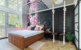 Secret Garden Apartment